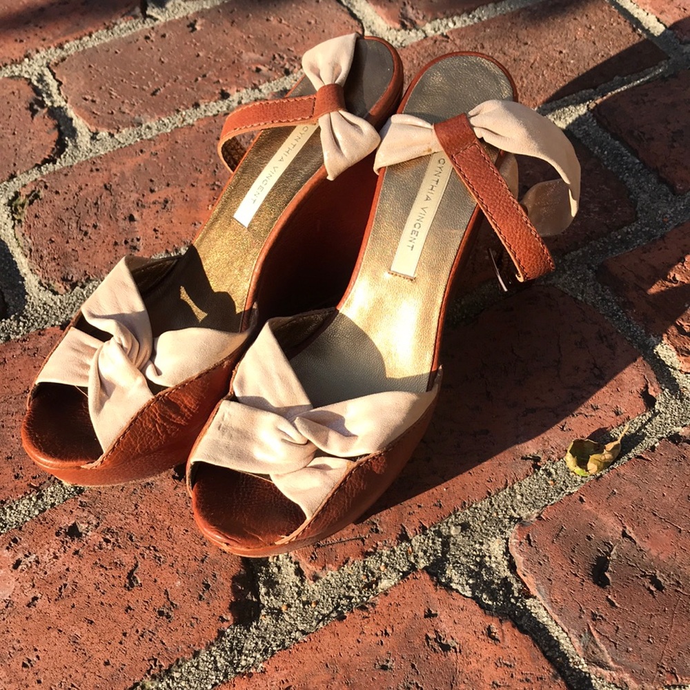 Women’s Cynthia Vincent platform heels